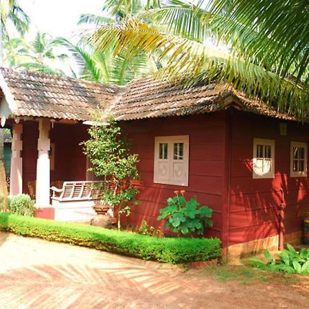 Pranav Beach Resort 坎努尔 外观 照片