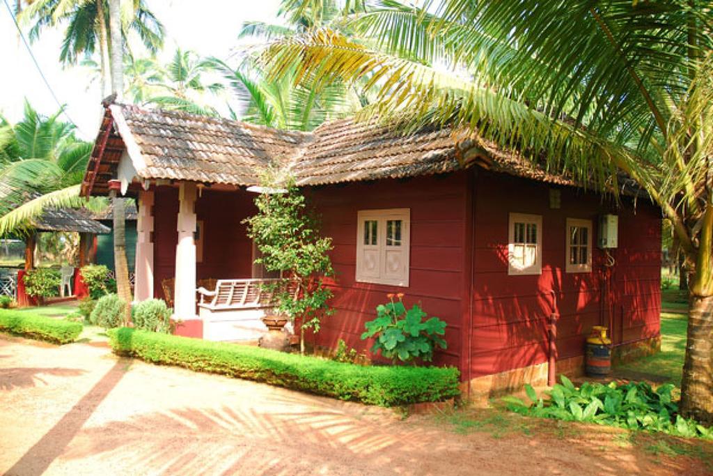 Pranav Beach Resort 坎努尔 外观 照片