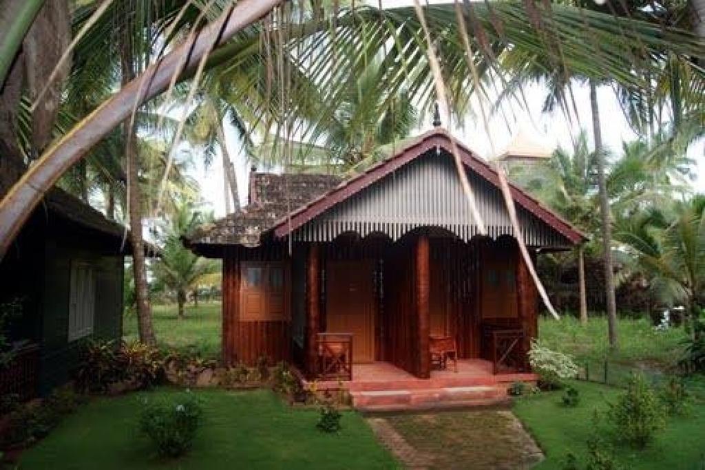 Pranav Beach Resort 坎努尔 外观 照片